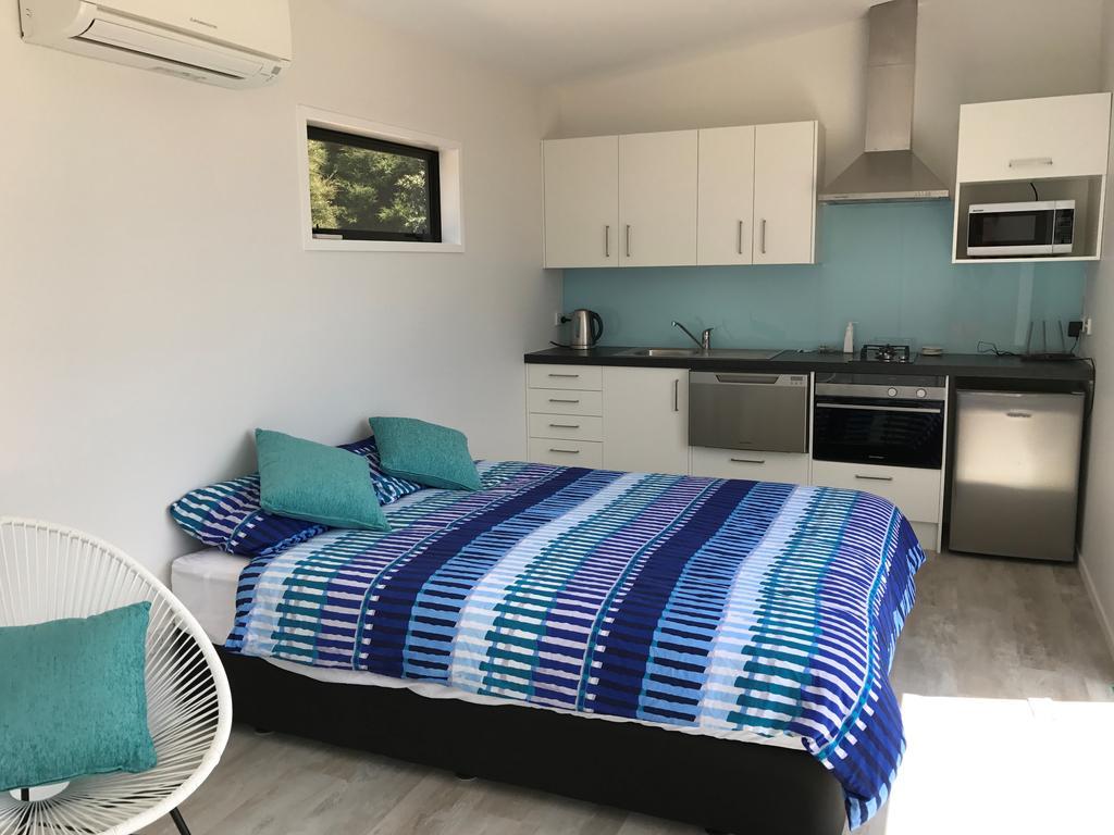 Anzac Bay Studio One Apartment Omiha ภายนอก รูปภาพ